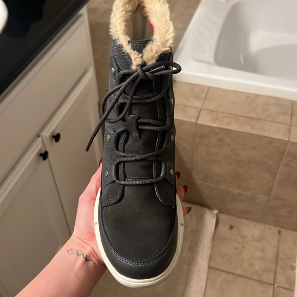 SOREL- waterproof women’s boots - Picture 4 of 4